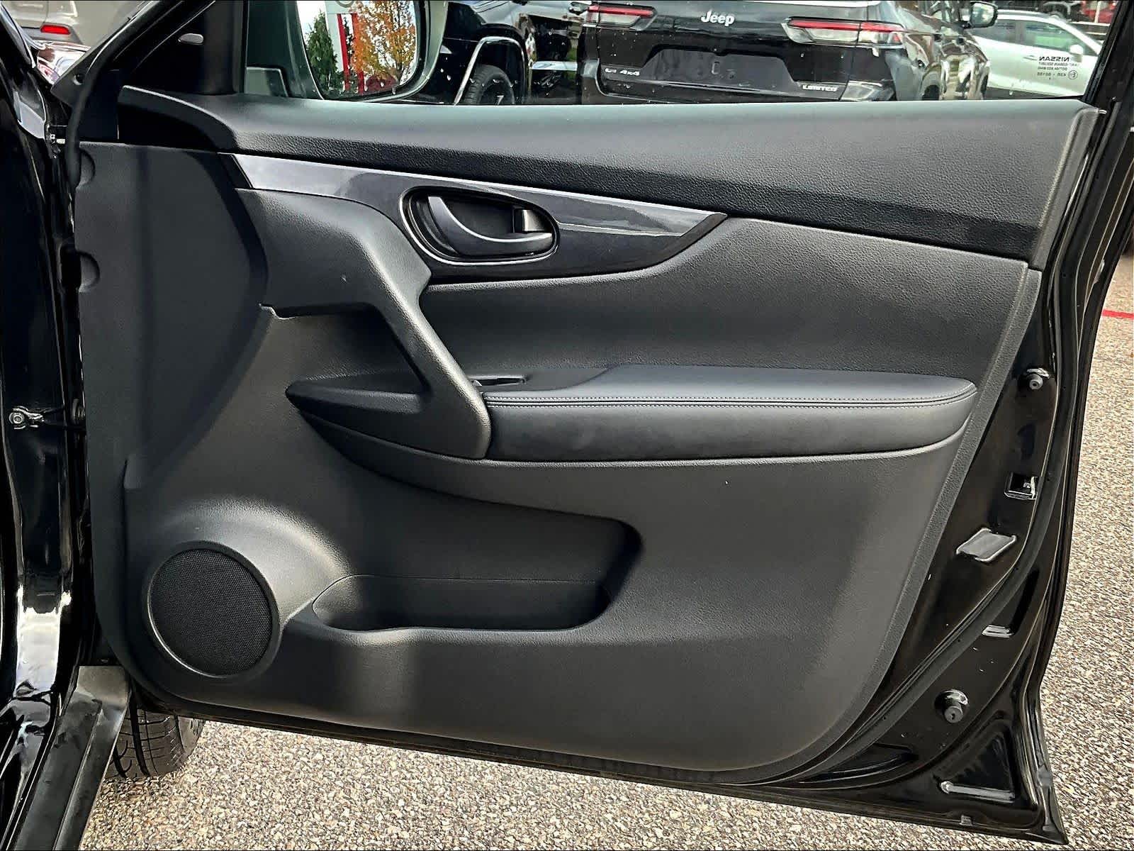 2020 Nissan Rogue S - Photo 12