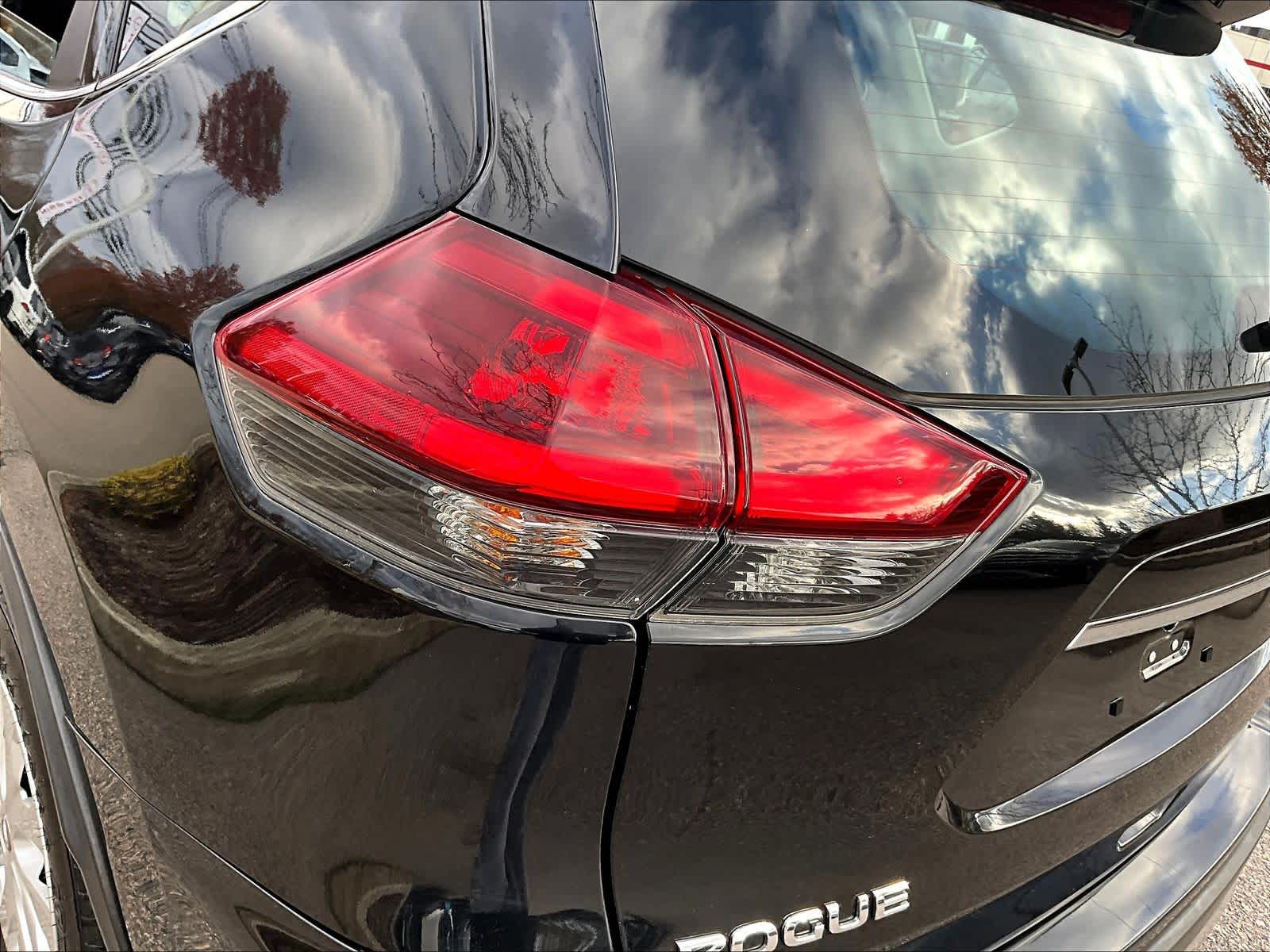 2020 Nissan Rogue S - Photo 32