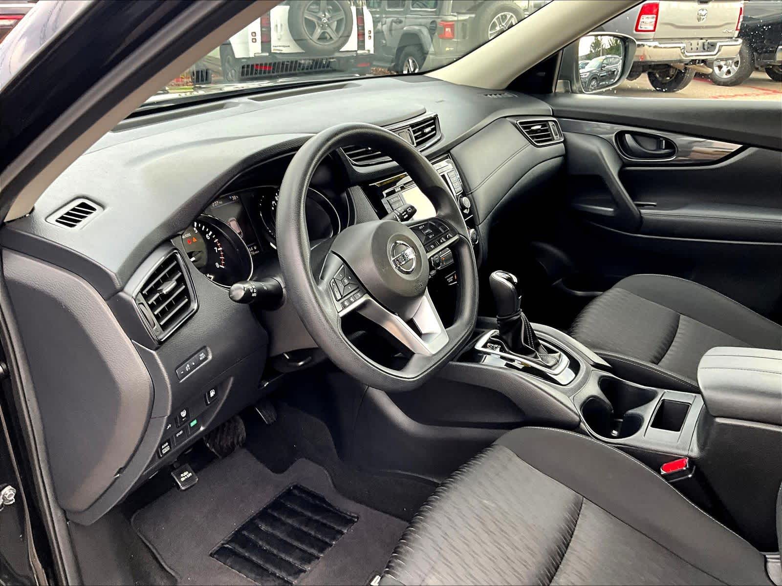 2020 Nissan Rogue S - Photo 8