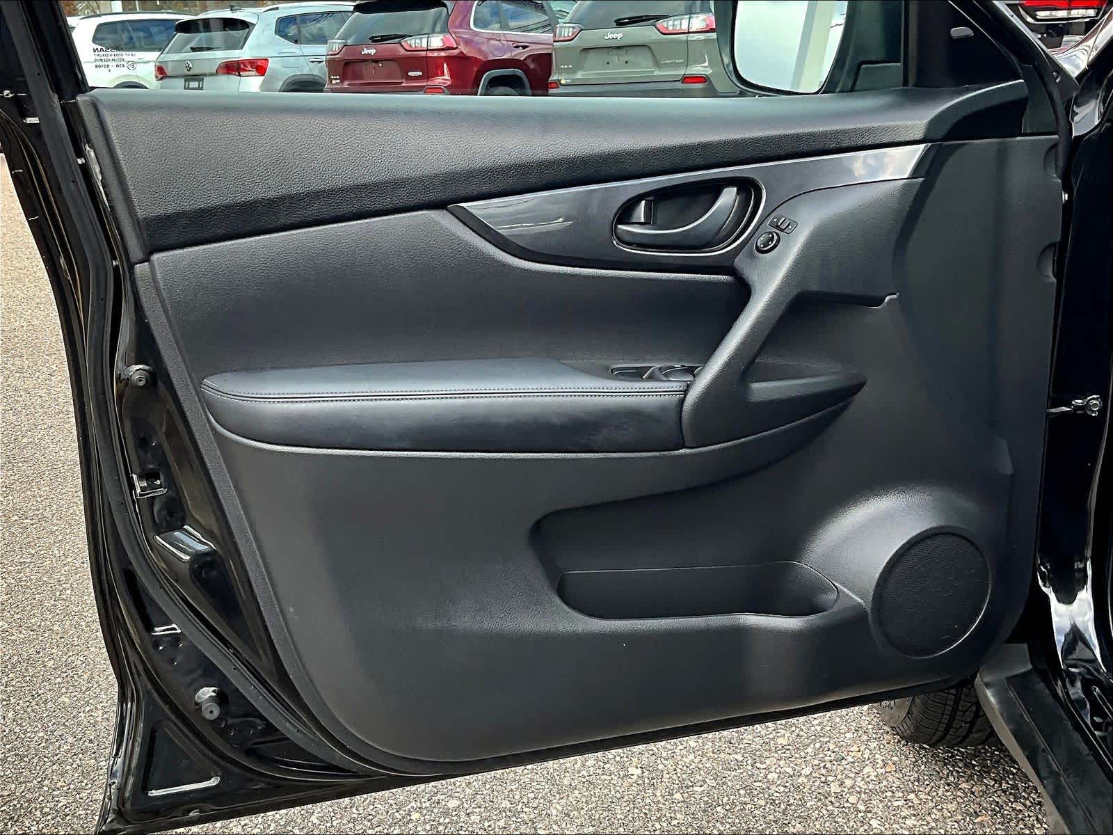 2020 Nissan Rogue S - Photo 9