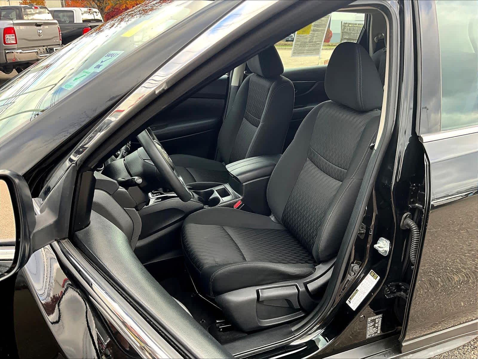 2020 Nissan Rogue S - Photo 10