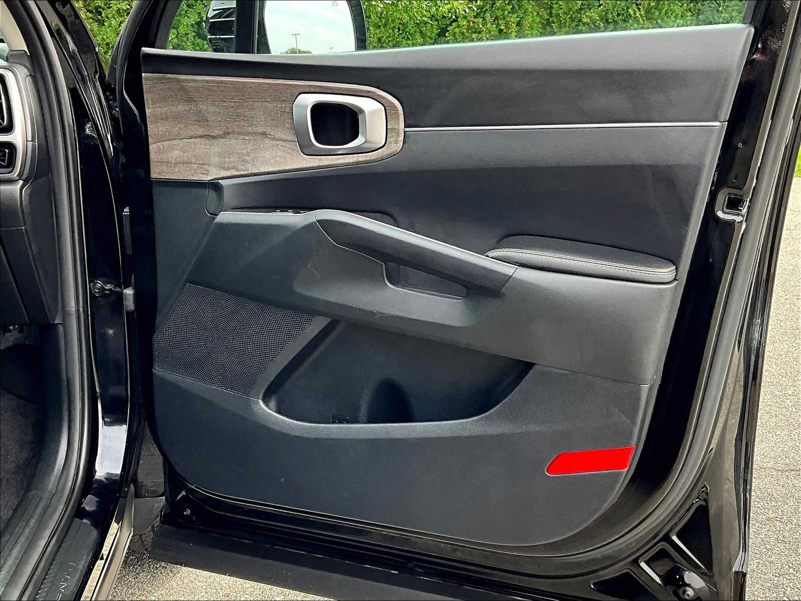 2022 Kia Sorento X-Line S - Photo 12