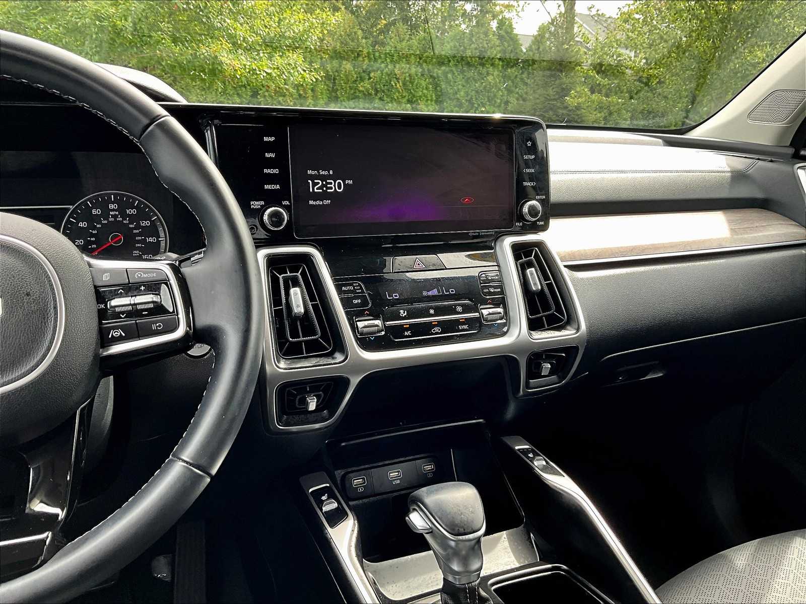 2022 Kia Sorento X-Line S - Photo 19