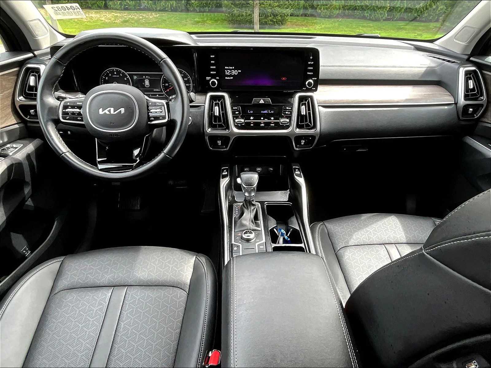 2022 Kia Sorento X-Line S - Photo 22