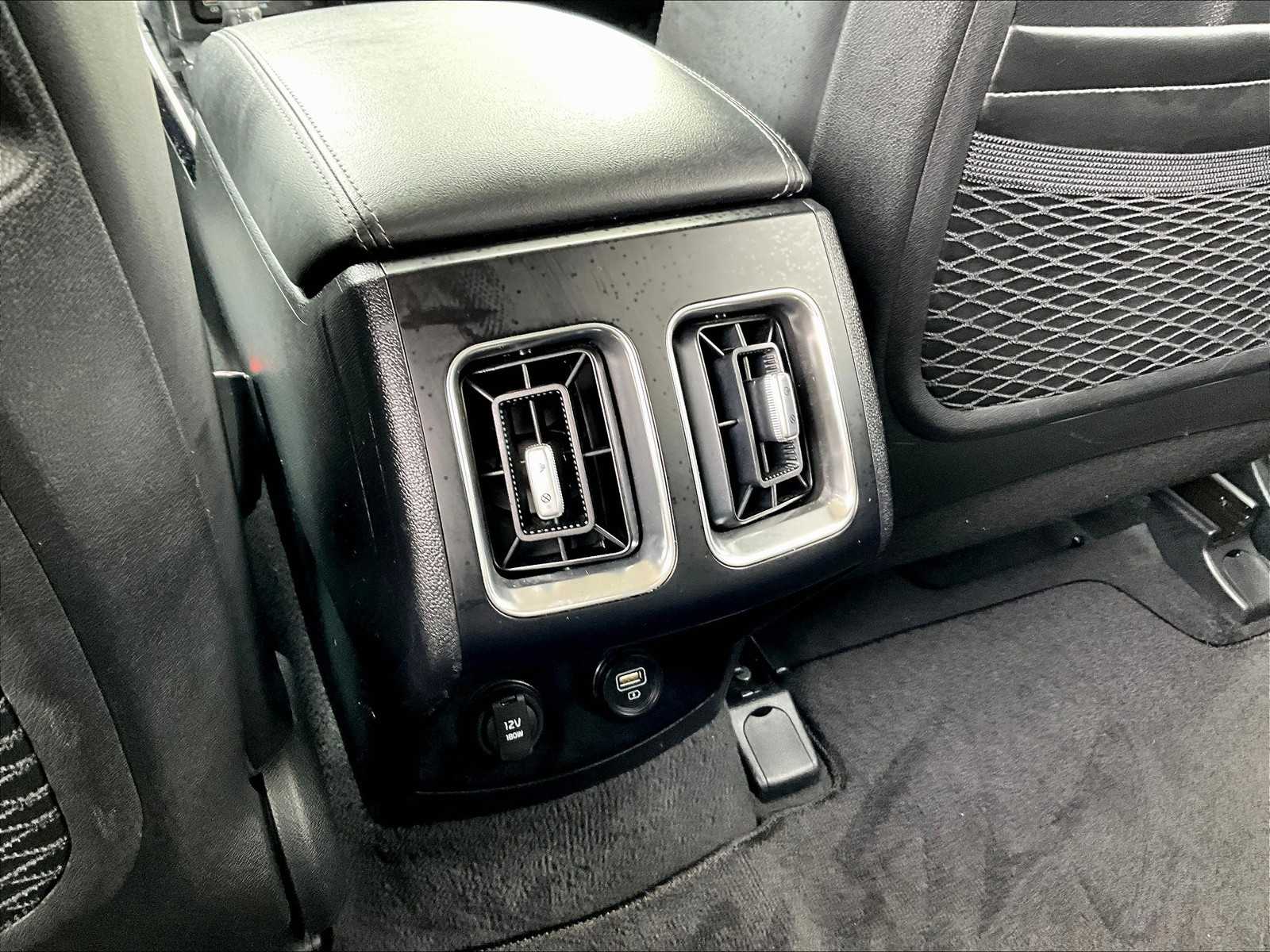 2022 Kia Sorento X-Line S - Photo 29