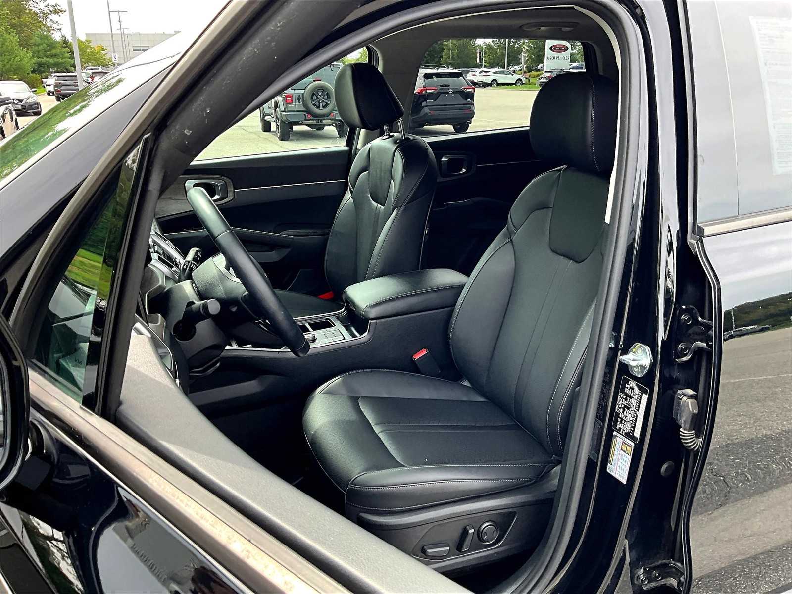 2022 Kia Sorento X-Line S - Photo 10