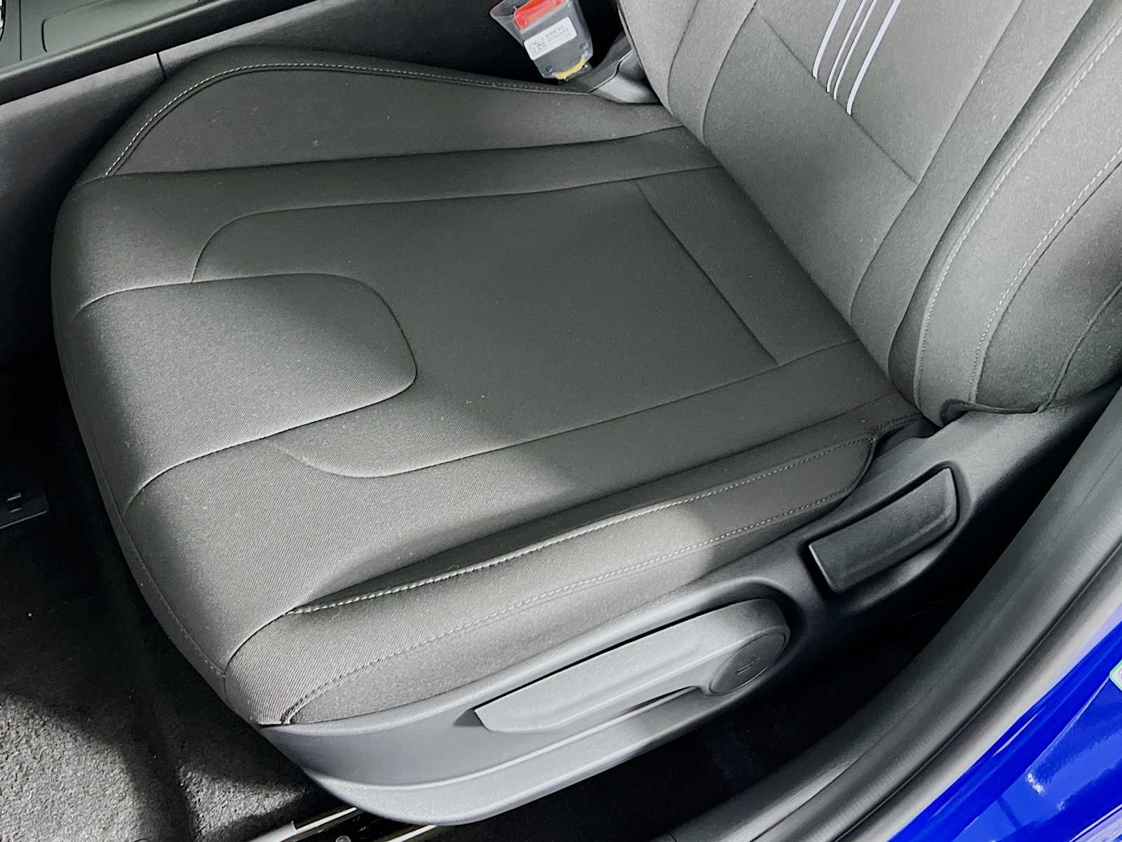 2025 Hyundai Elantra SEL Sport - Photo 16