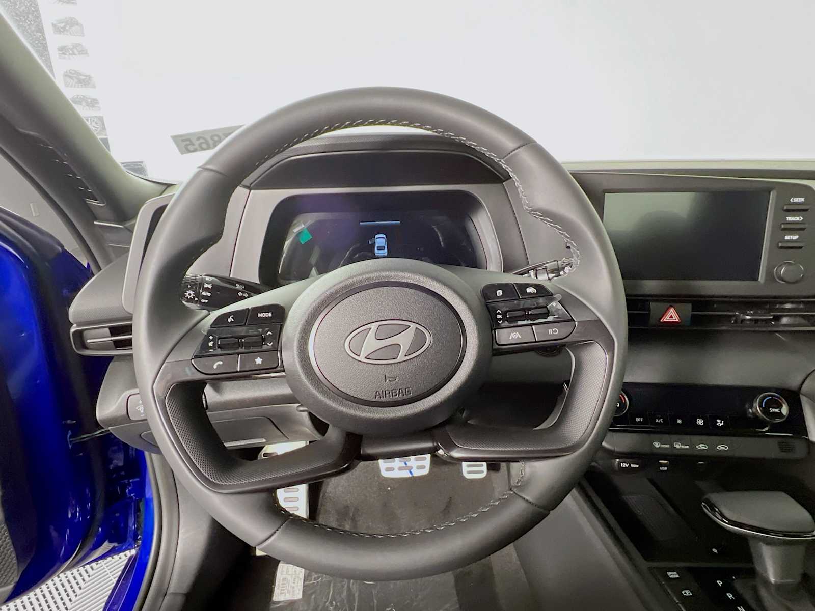 2025 Hyundai Elantra SEL Sport - Photo 7
