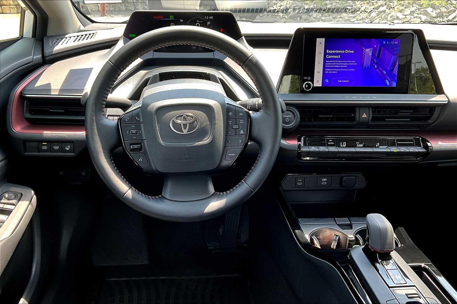 2024 Toyota Prius Prime SE - Photo 17