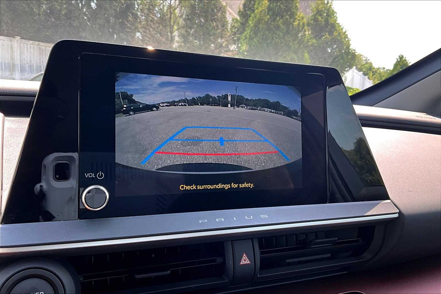 2024 Toyota Prius Prime SE - Photo 19