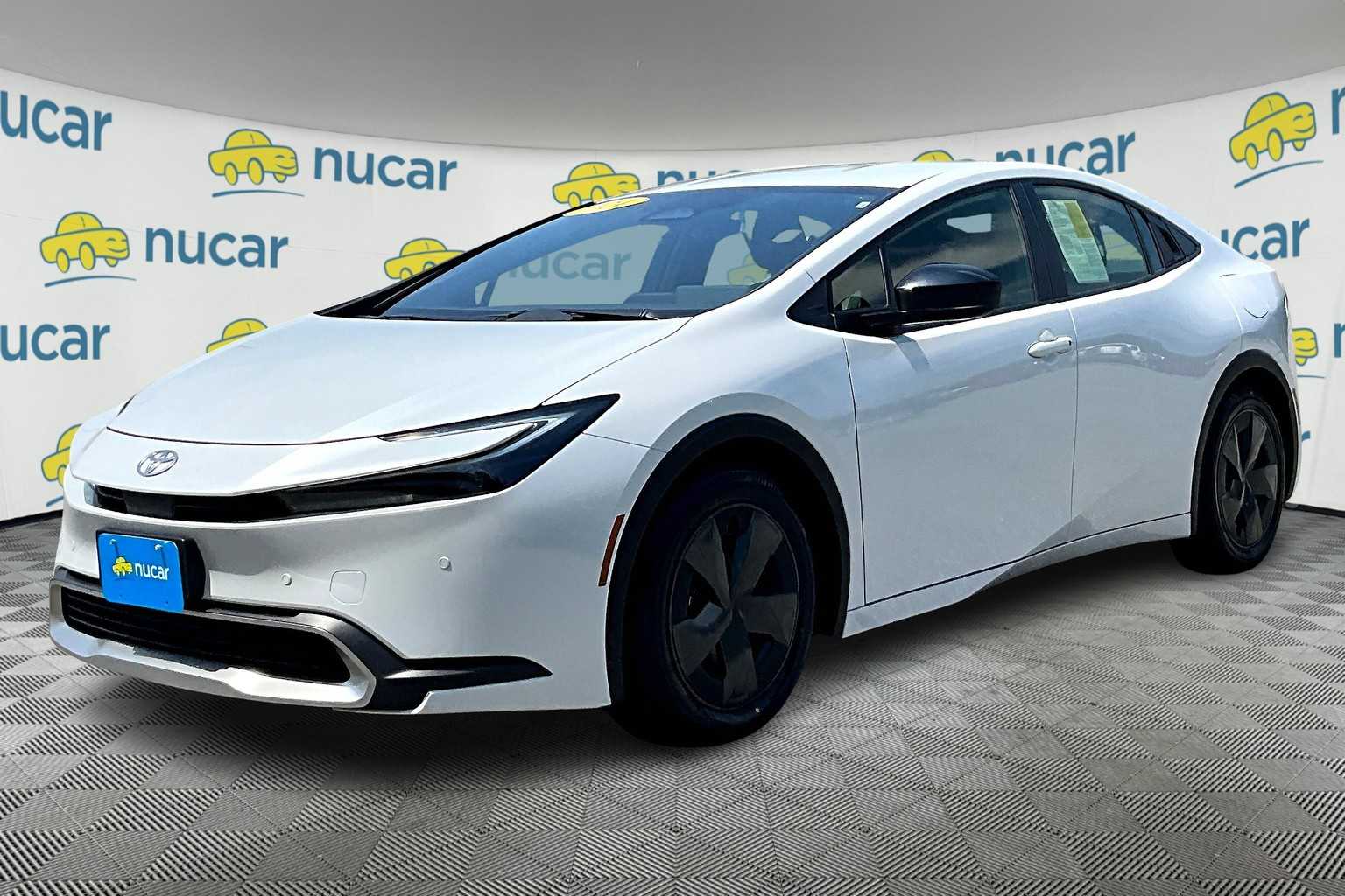 2024 Toyota Prius Prime SE - Photo 3