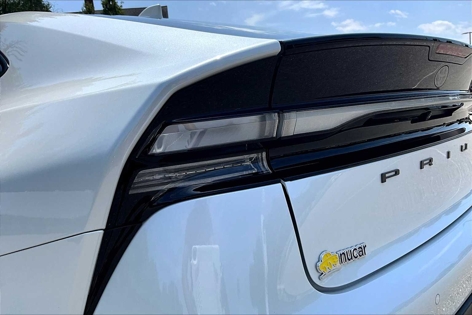 2024 Toyota Prius Prime SE - Photo 34