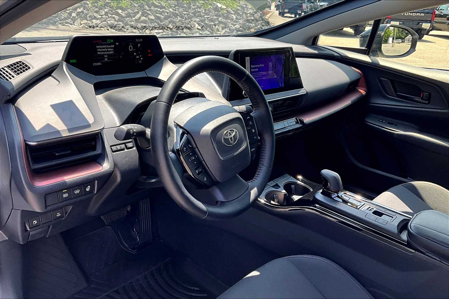 2024 Toyota Prius Prime SE - Photo 8