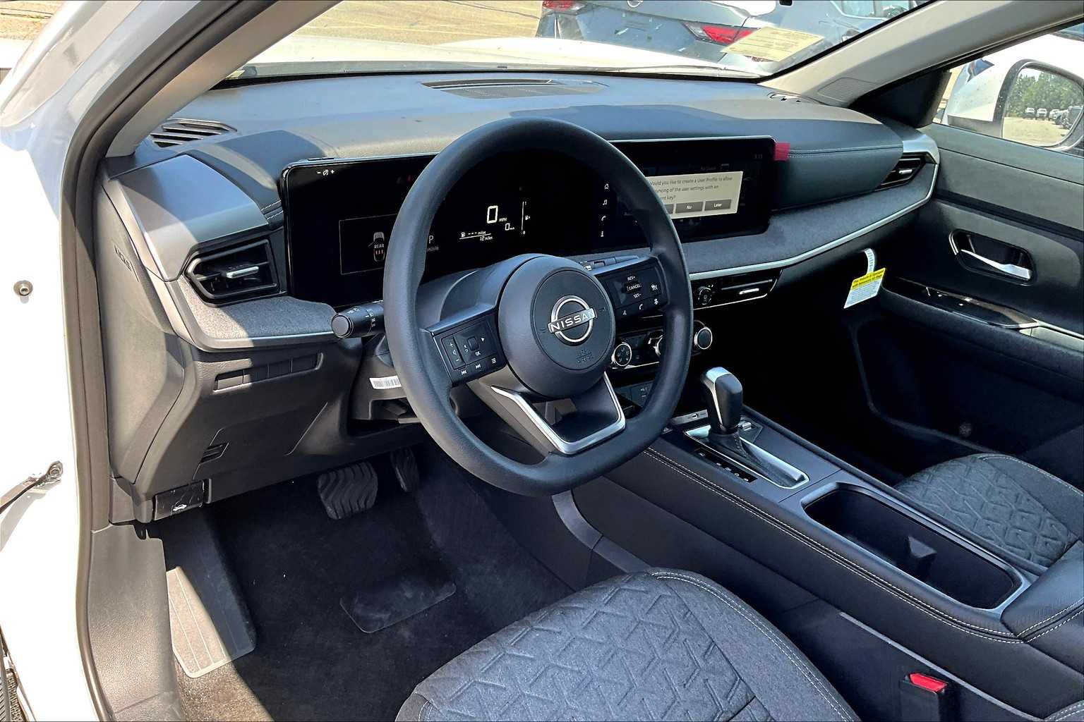 2025 Nissan Kicks SV - Photo 8