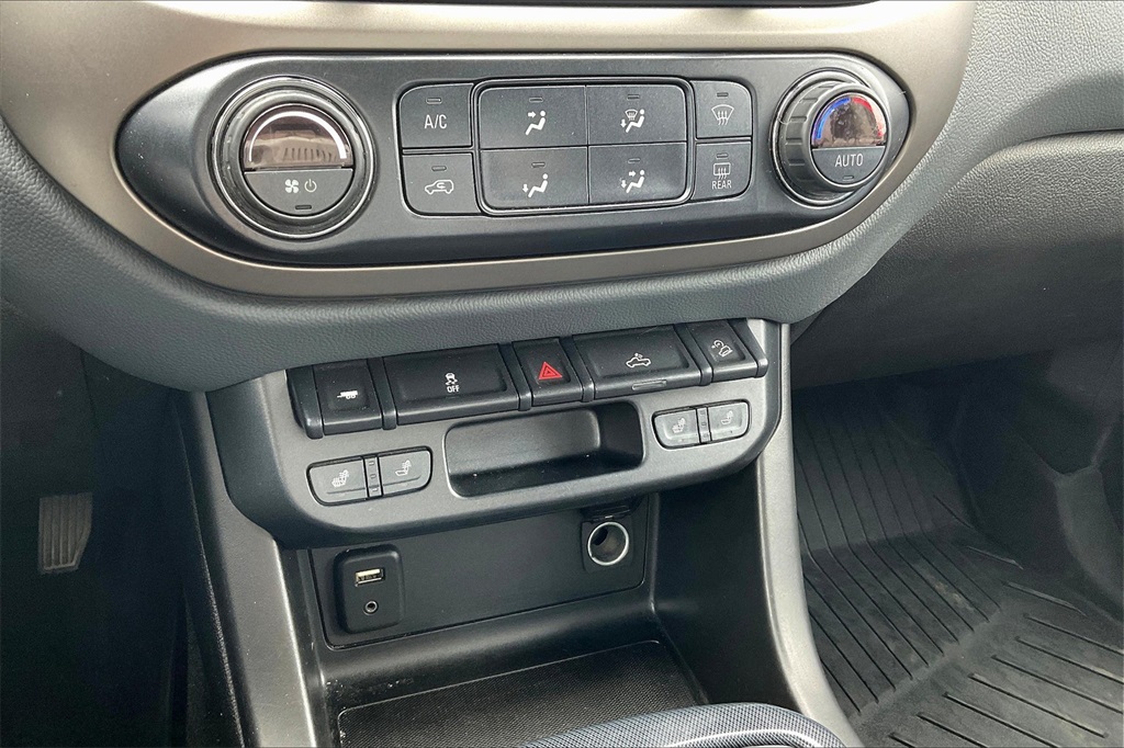 2018 Chevrolet Colorado Z71 - Photo 24