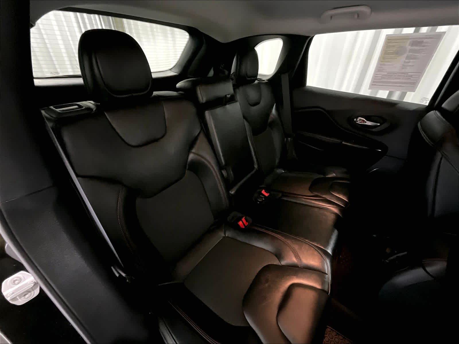 2022 Jeep Cherokee Trailhawk - Photo 16