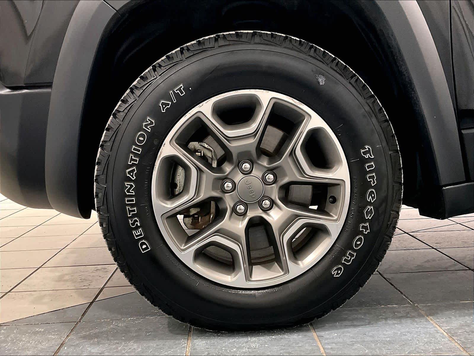 2022 Jeep Cherokee Trailhawk - Photo 7