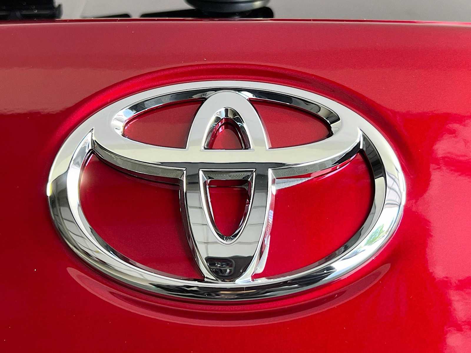 2025 Toyota Corolla Cross LE - Photo 18