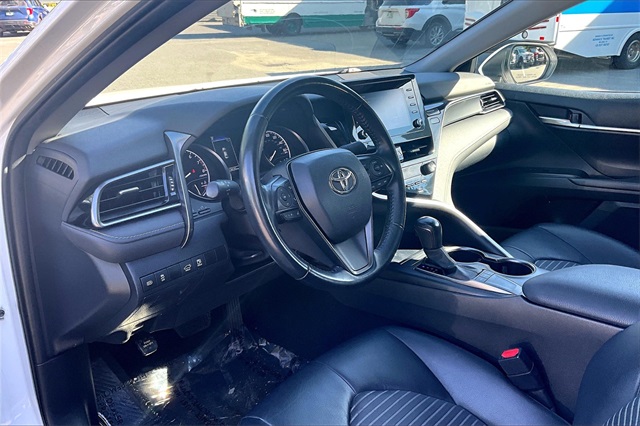 2022 Toyota Camry SE - Photo 14