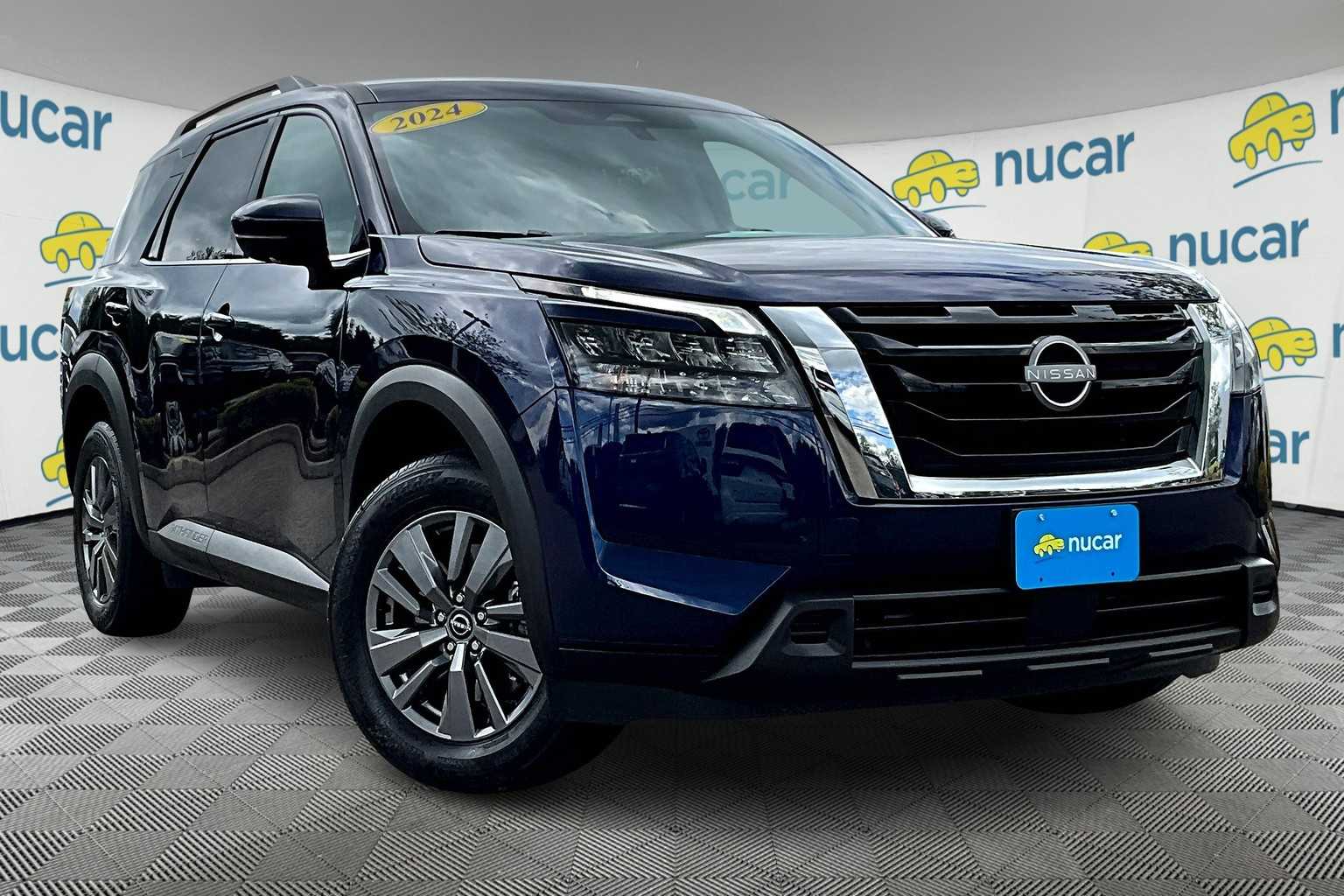 2024 Nissan Pathfinder SV