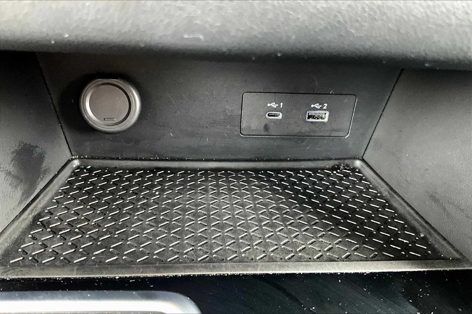2024 Nissan Pathfinder SV - Photo 26