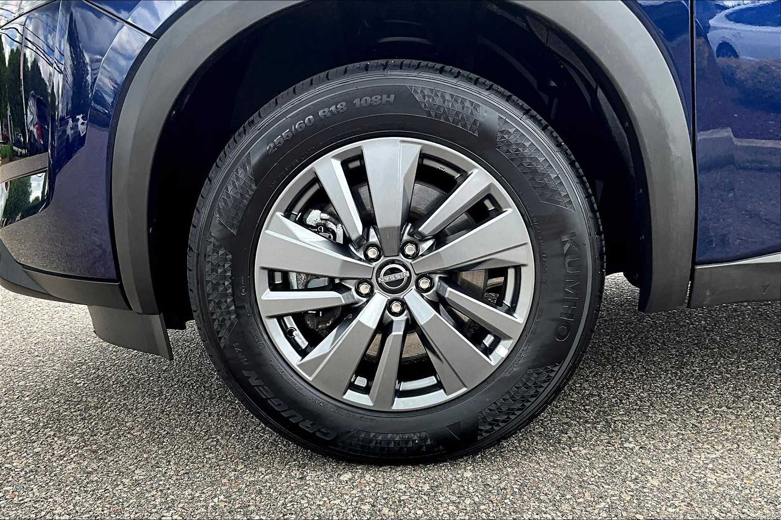 2024 Nissan Pathfinder SV - Photo 7