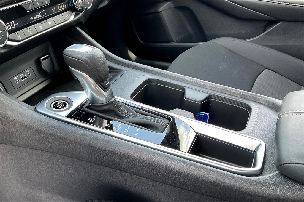 2025 Nissan Sentra SV - Photo 14