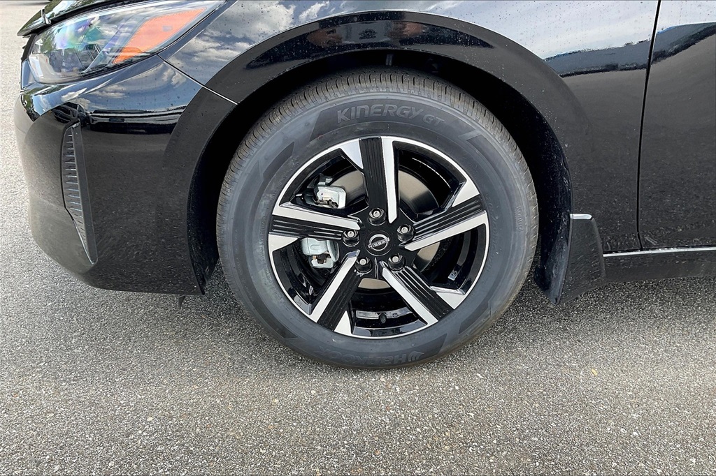 2025 Nissan Sentra SV - Photo 8