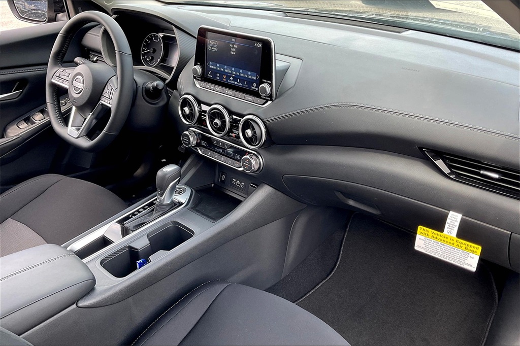 2025 Nissan Sentra SV - Photo 10