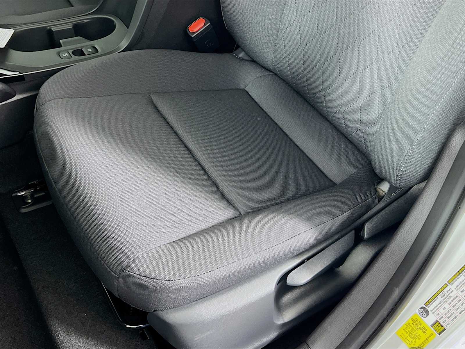 2025 Toyota Corolla LE - Photo 16
