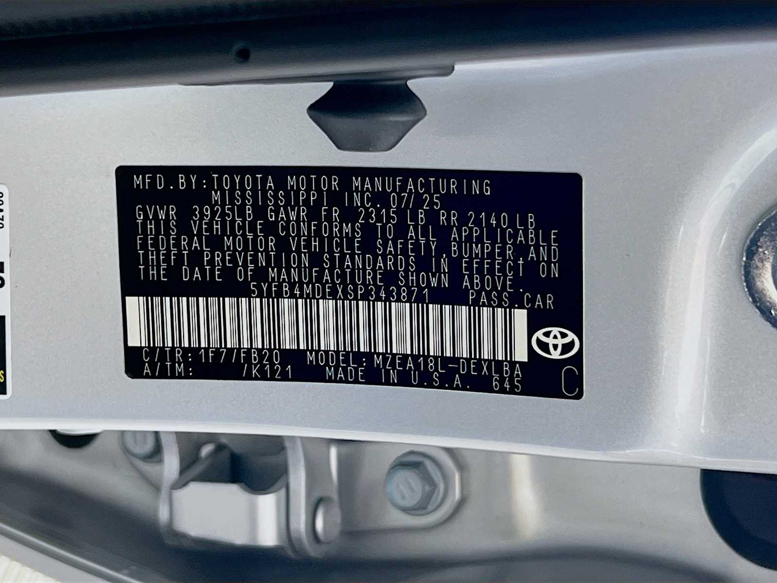 2025 Toyota Corolla LE - Photo 19