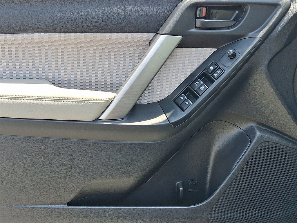 2018 Subaru Forester 2.5i Premium - Photo 13