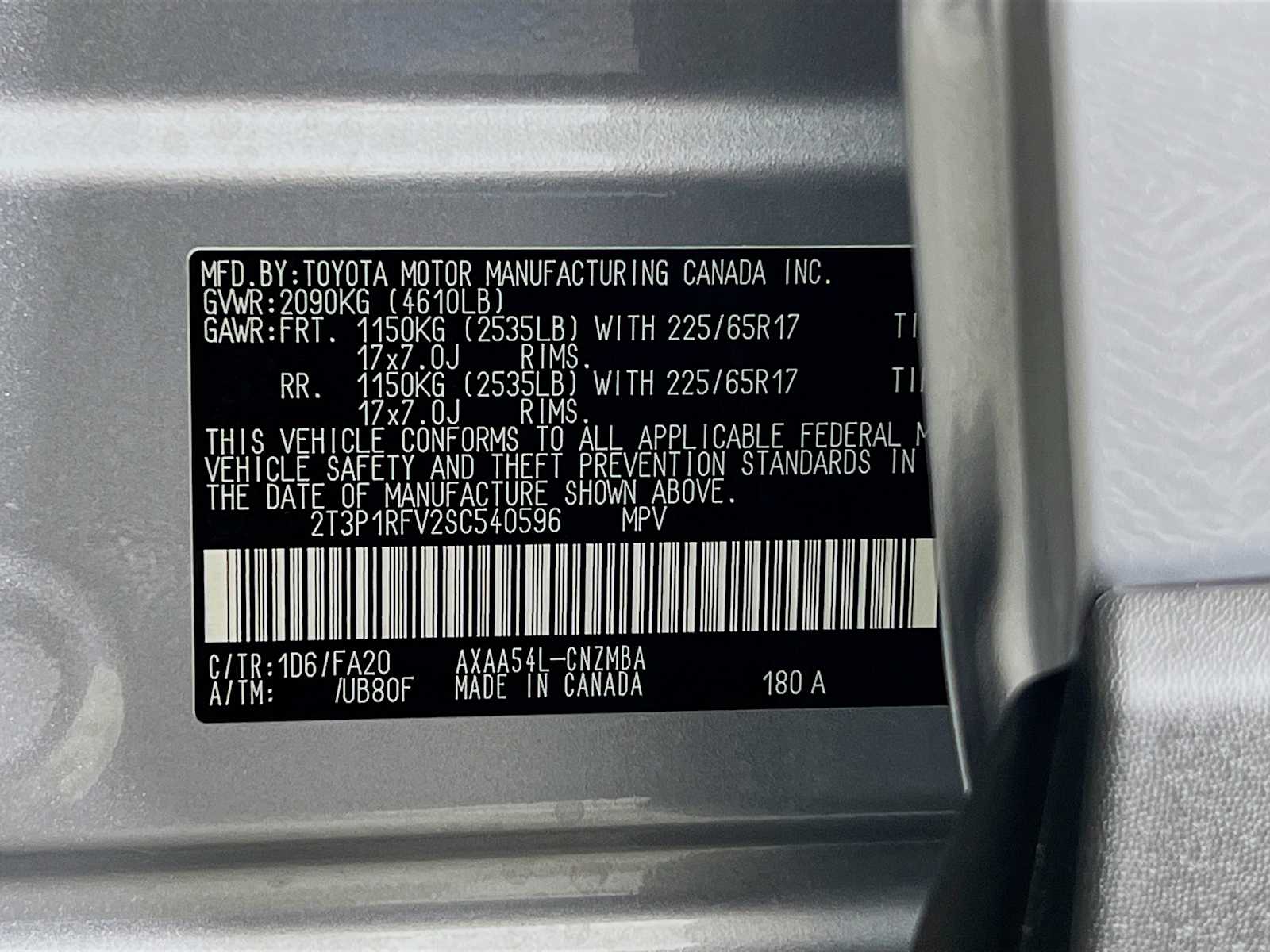 2025 Toyota RAV4 XLE - Photo 20
