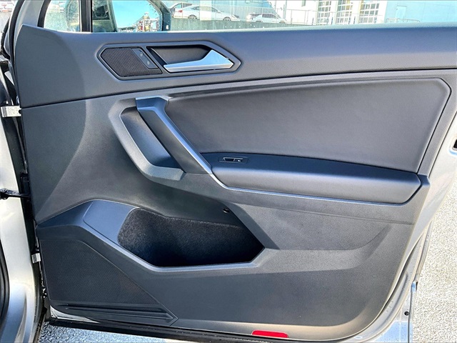 2021 Volkswagen Tiguan 2.0T SE R-Line Black - Photo 12