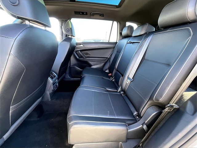 2021 Volkswagen Tiguan 2.0T SE R-Line Black - Photo 14