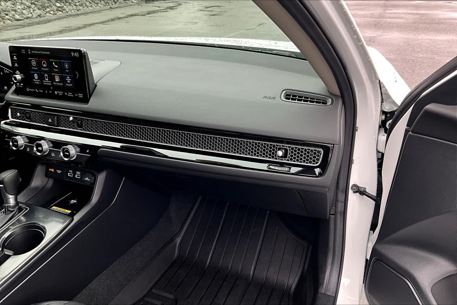2023 Honda Civic Touring - Photo 13