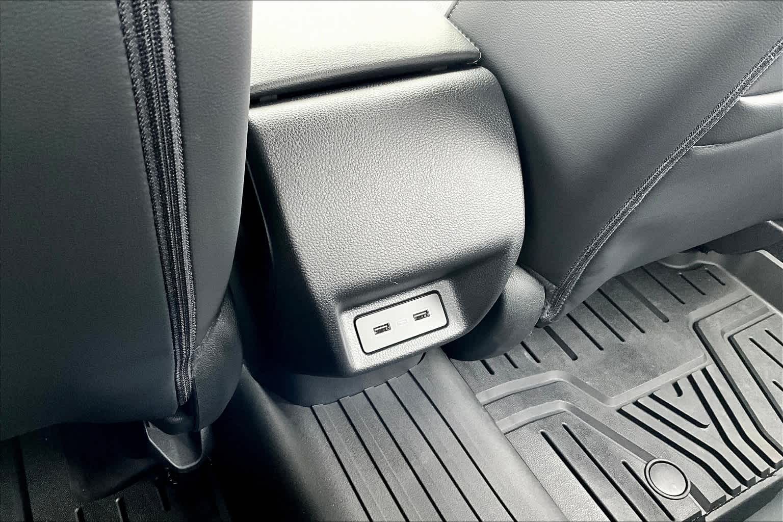 2023 Honda Civic Touring - Photo 28