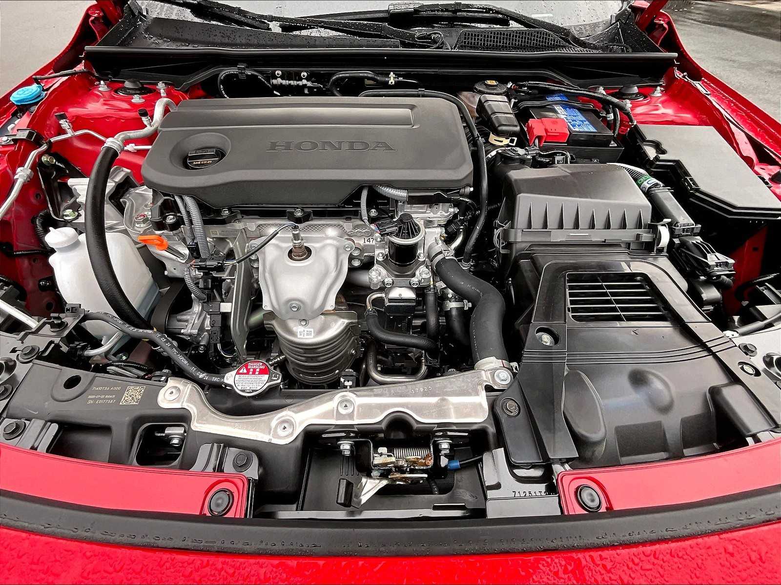 2026 Honda Civic Hatchback Sport - Photo 16