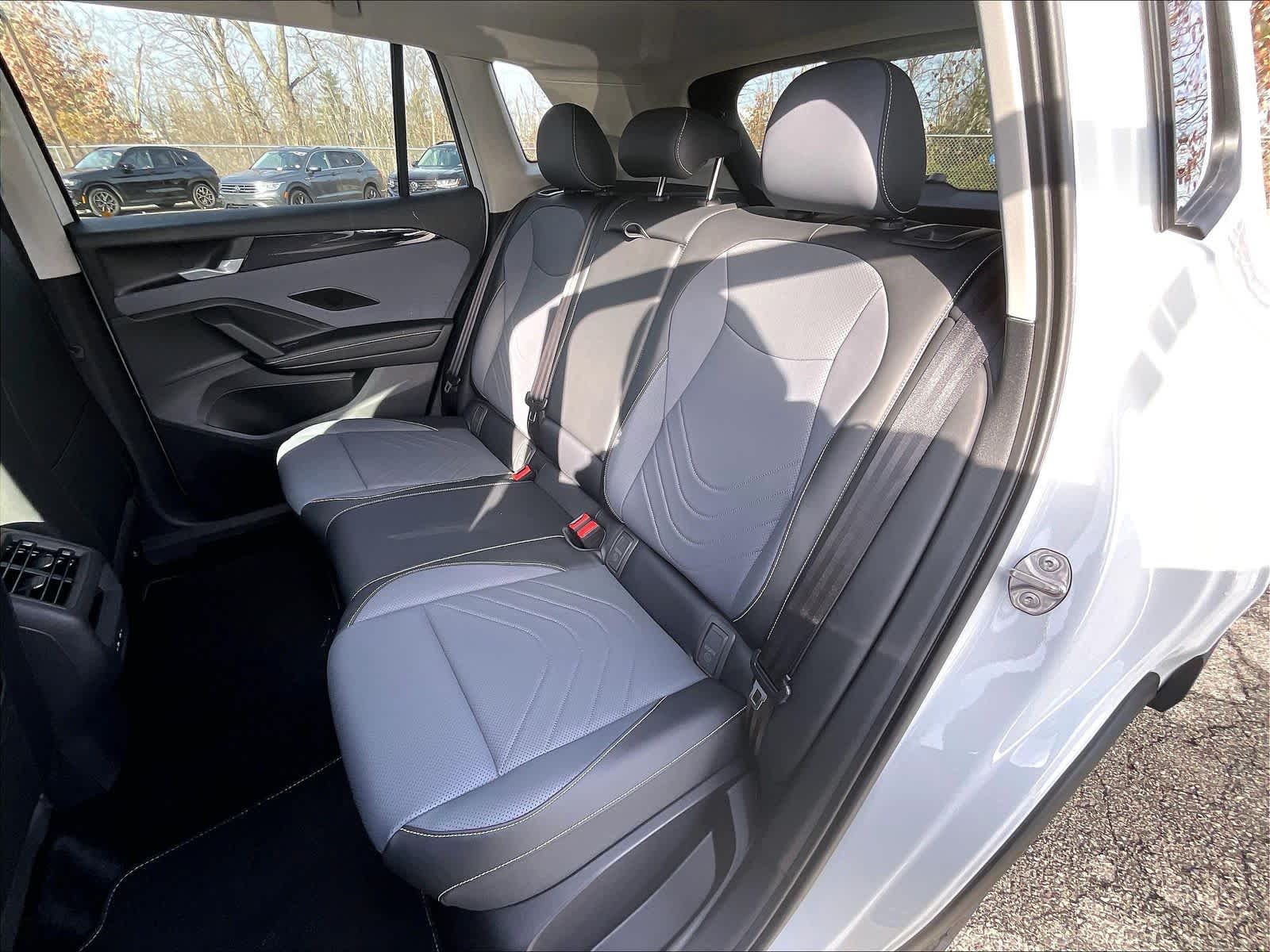 2026 Volkswagen Tiguan SE - Photo 15