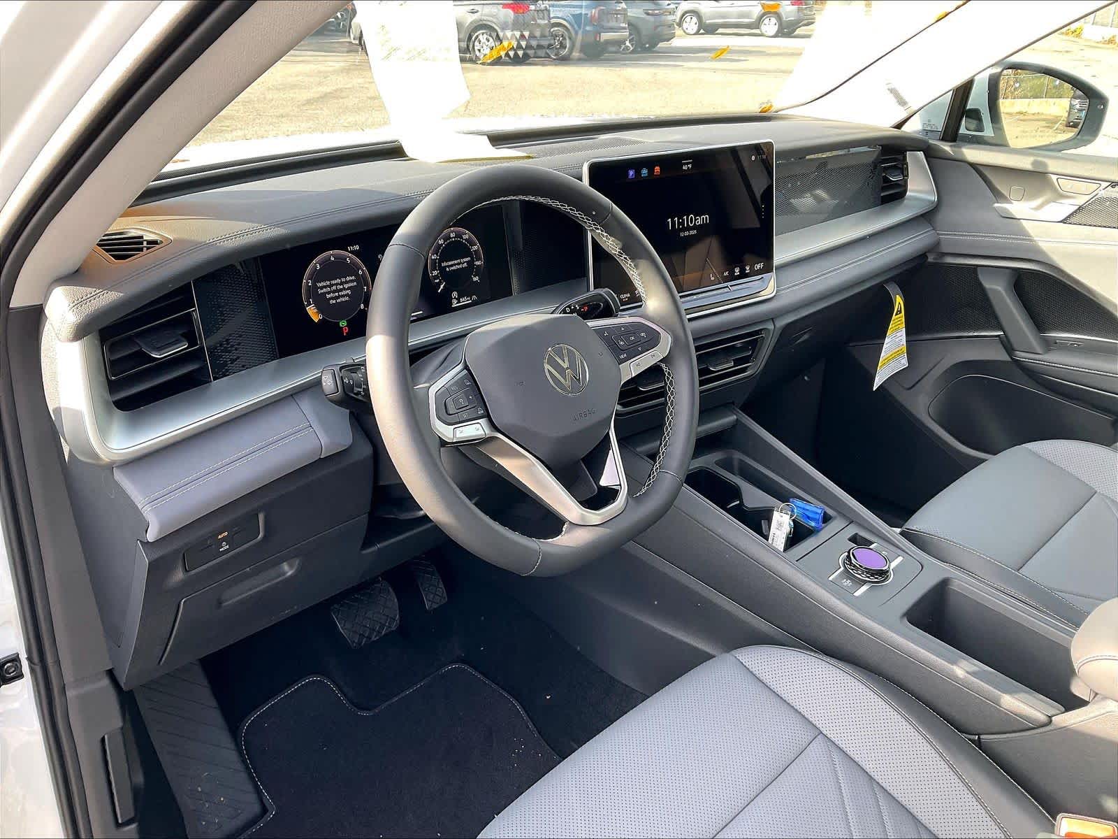 2026 Volkswagen Tiguan SE - Photo 9