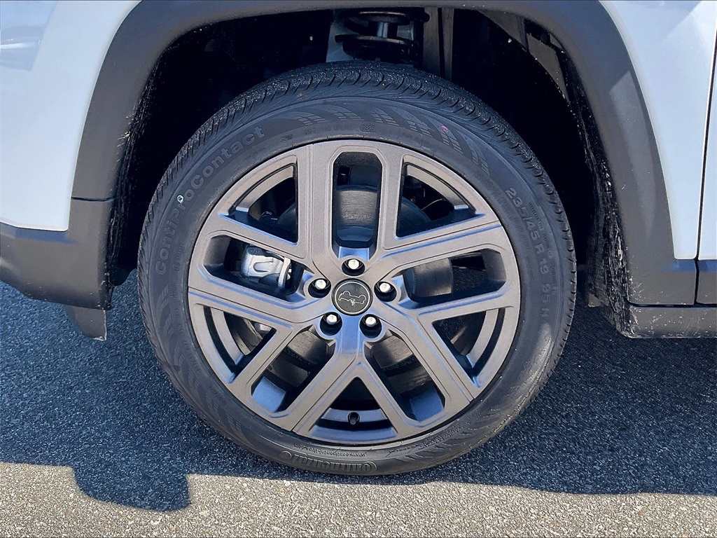 2025 Jeep Compass Limited - Photo 8