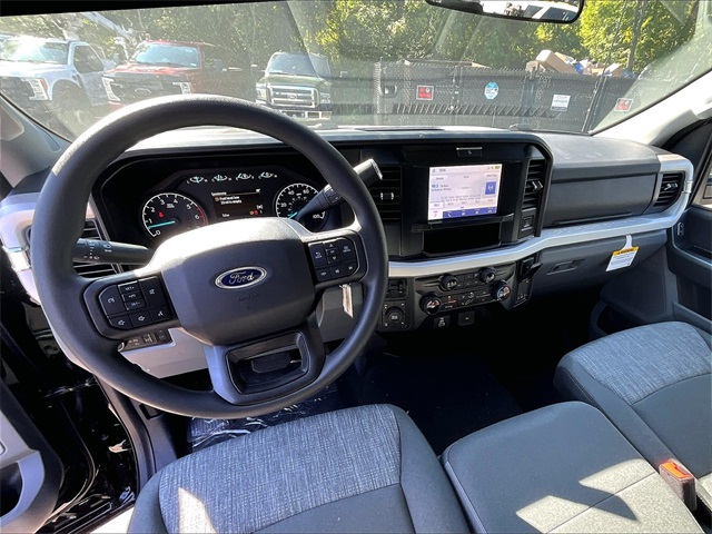 2025 Ford F-350SD XLT - Photo 6