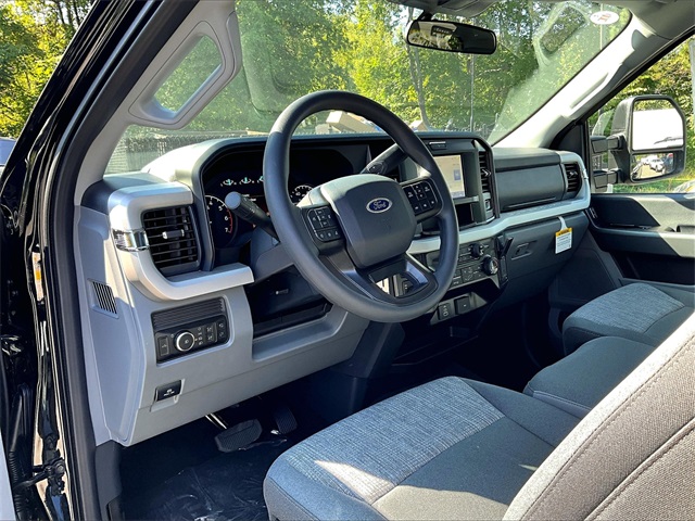 2025 Ford F-350SD XLT - Photo 7