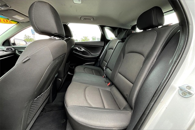 2018 Hyundai Elantra GT Base - Photo 14