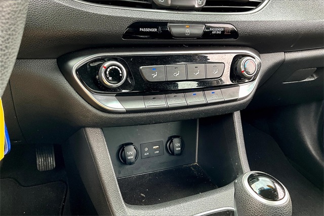 2018 Hyundai Elantra GT Base - Photo 22