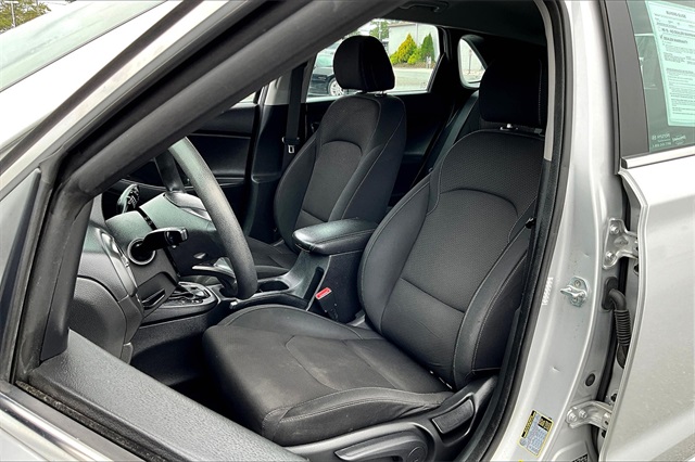 2018 Hyundai Elantra GT Base - Photo 10