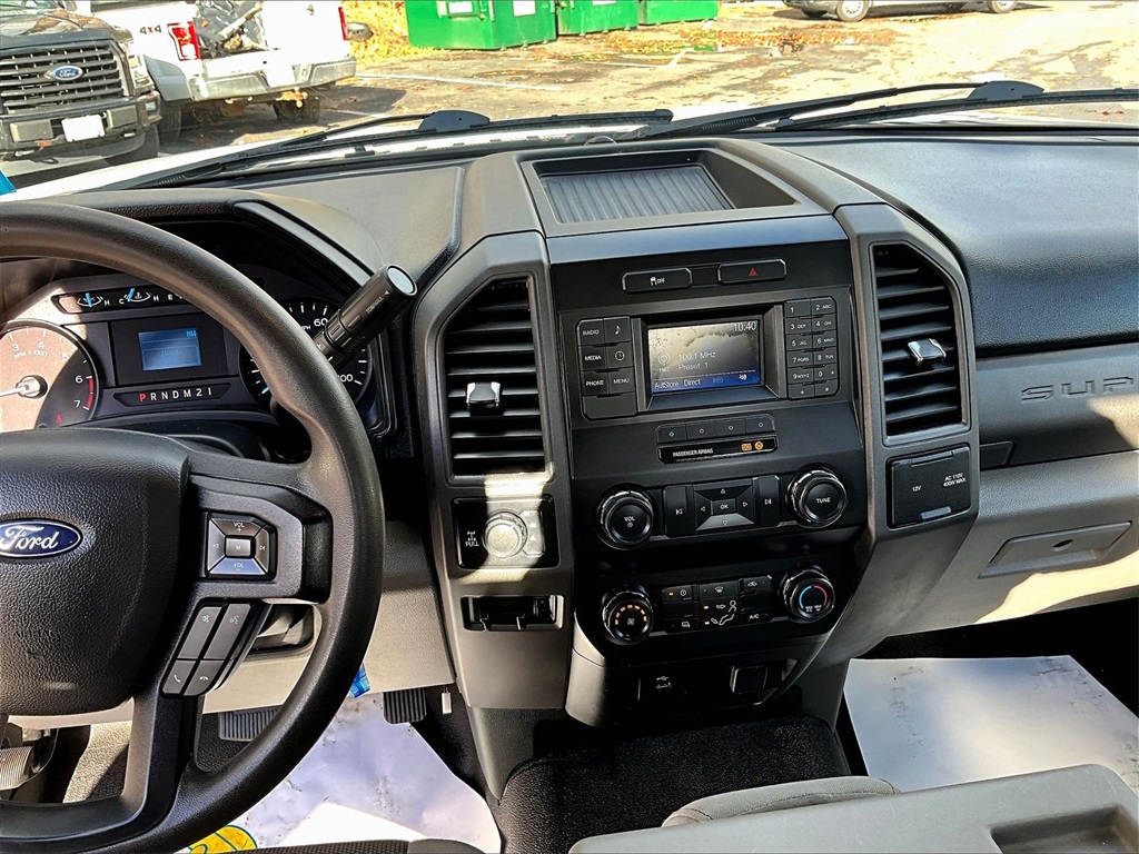 2019 Ford F-350SD XL - Photo 16