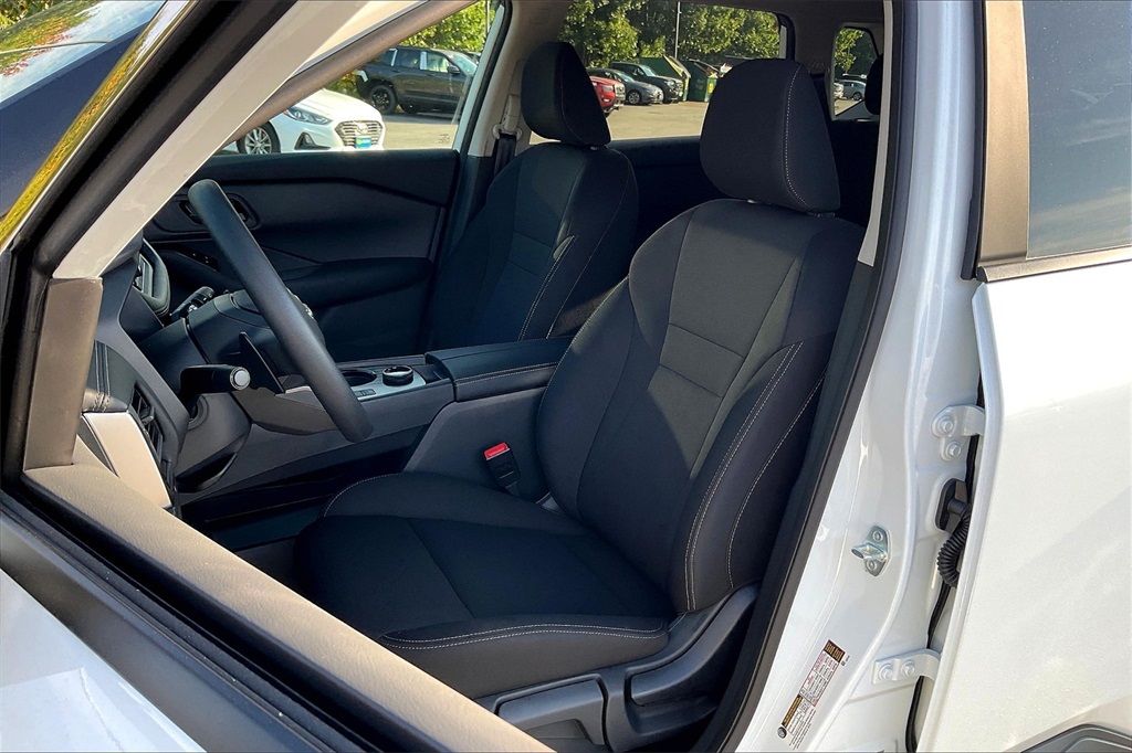 2025 Nissan Rogue S - Photo 11