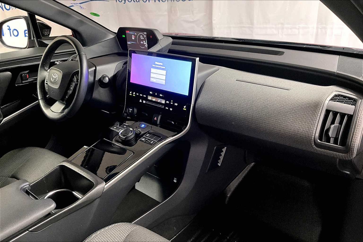 2023 Toyota bZ4X XLE - Photo 14