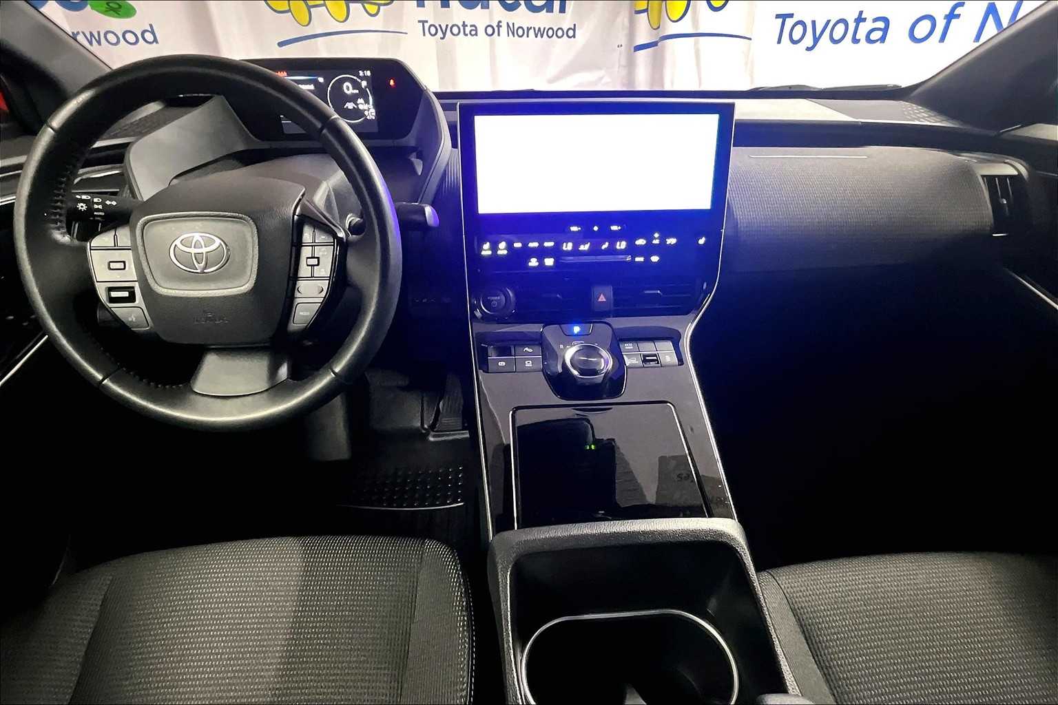2023 Toyota bZ4X XLE - Photo 21